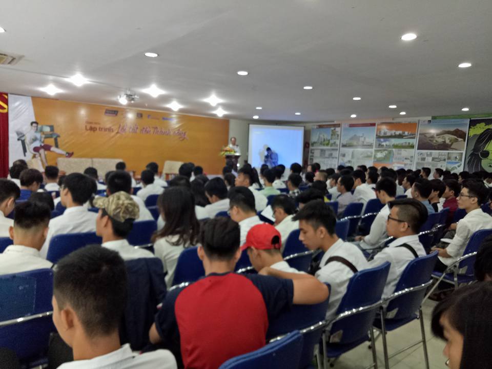 Sự kiện mở đầu tiến trình hợp tác Liên kết đào tạo ngành lập trình máy tính giữa Cao đẳng nghề Nguyễn Trãi và Aprotrain Aptech